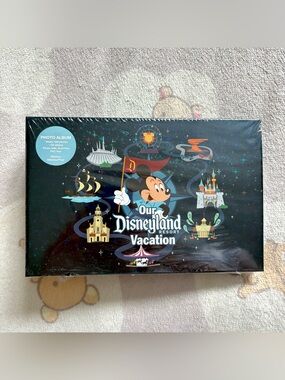 NEW Disney Resort Vacation Photo Album Holds 100 Photos Travel Family Disneyland